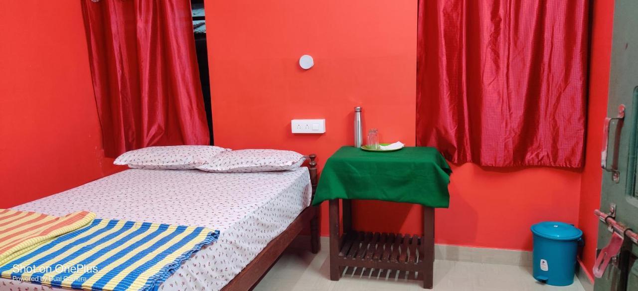 Sajeev Home Stay Cseráj-part Kültér fotó