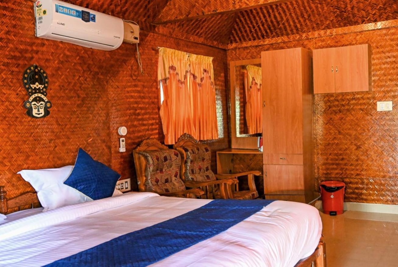 Sajeev Home Stay Cseráj-part Szoba fotó