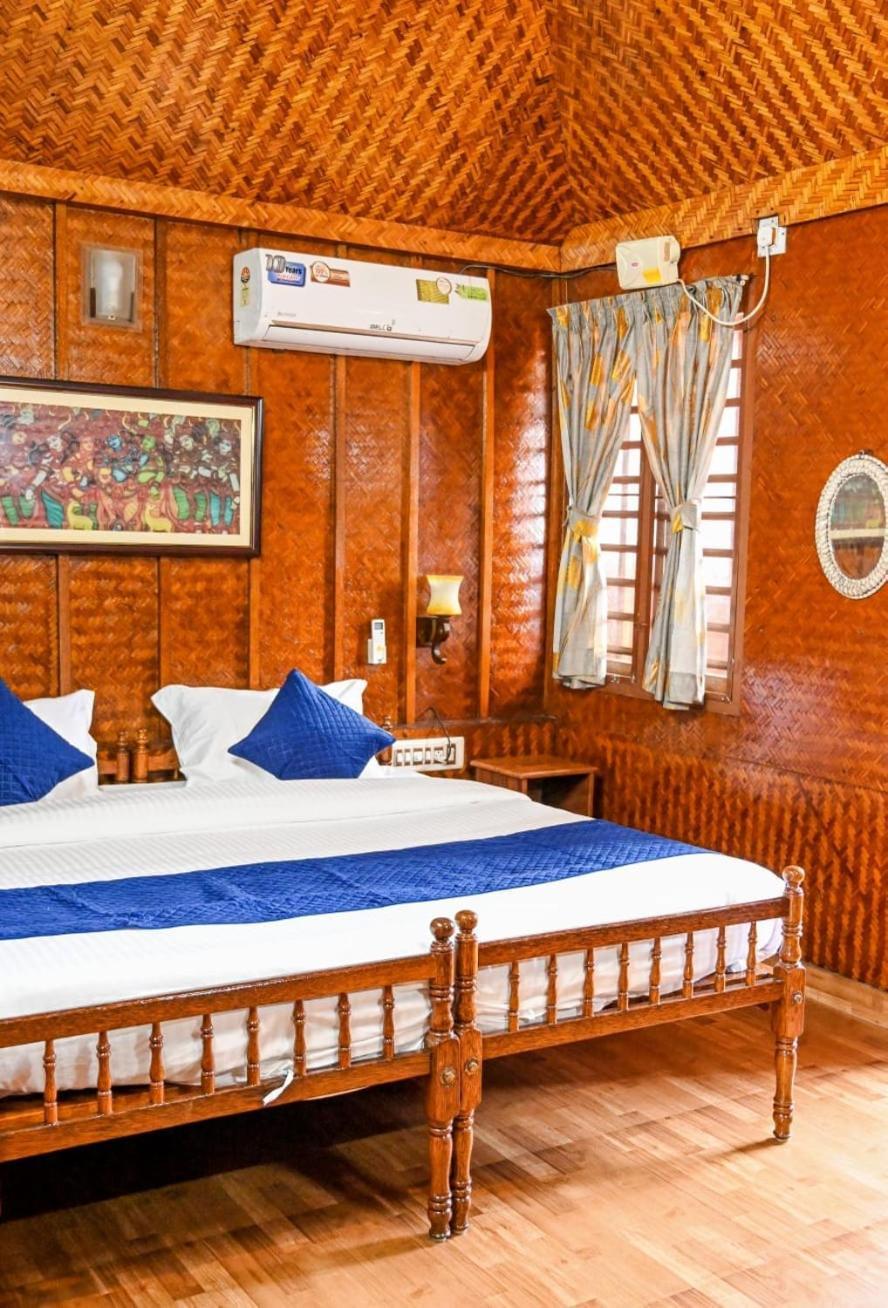 Sajeev Home Stay Cseráj-part Szoba fotó