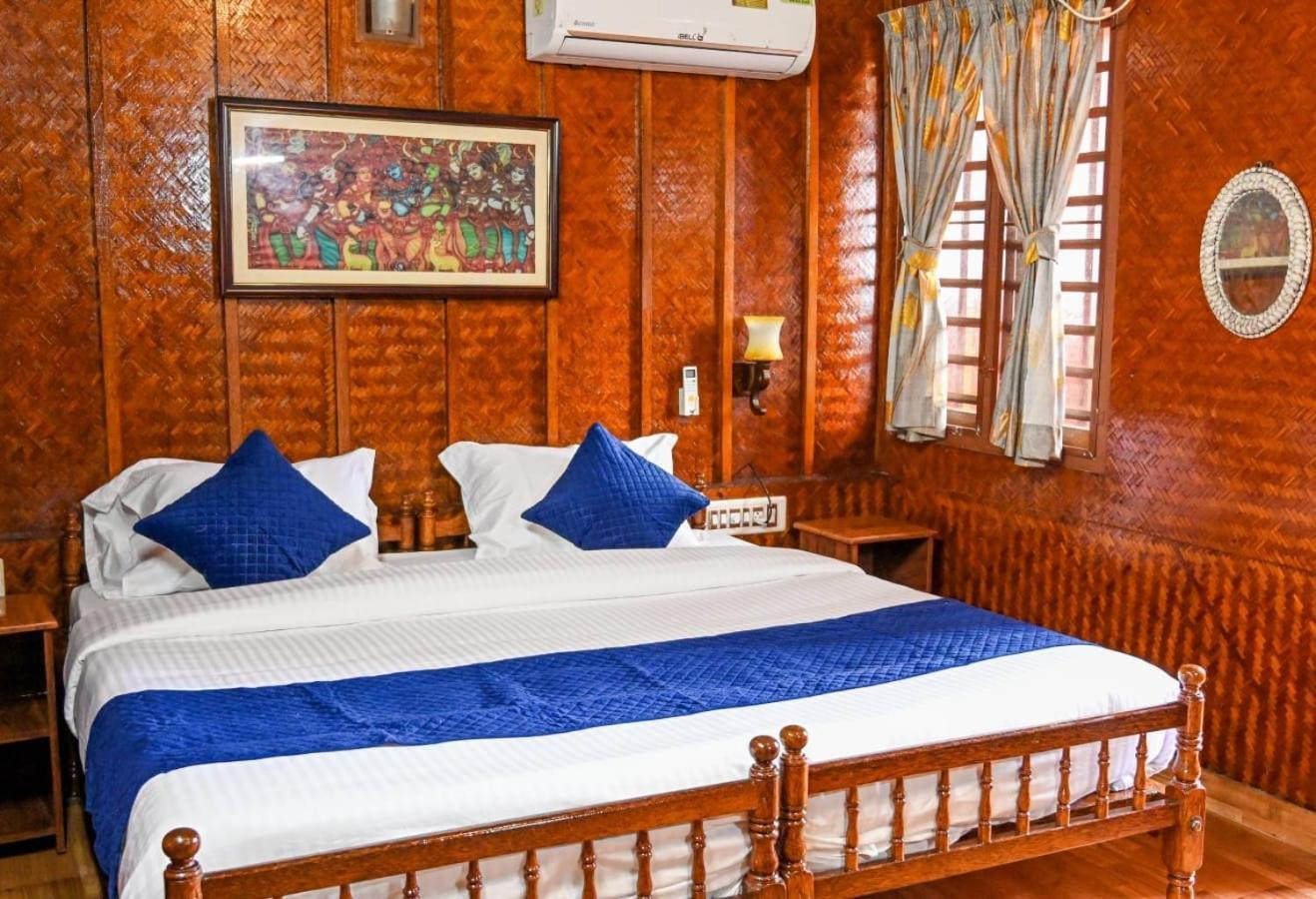 Sajeev Home Stay Cseráj-part Szoba fotó