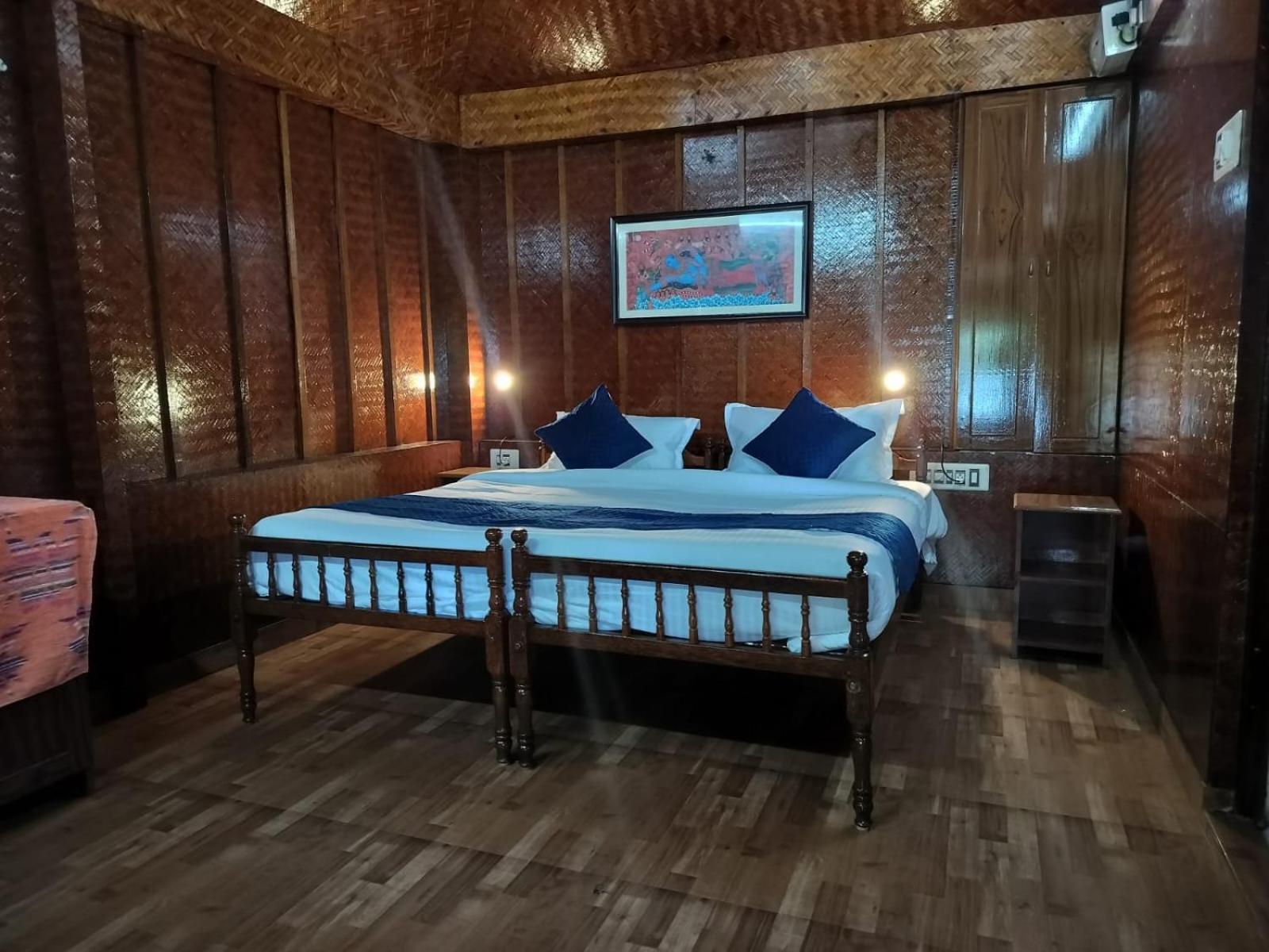 Sajeev Home Stay Cseráj-part Szoba fotó