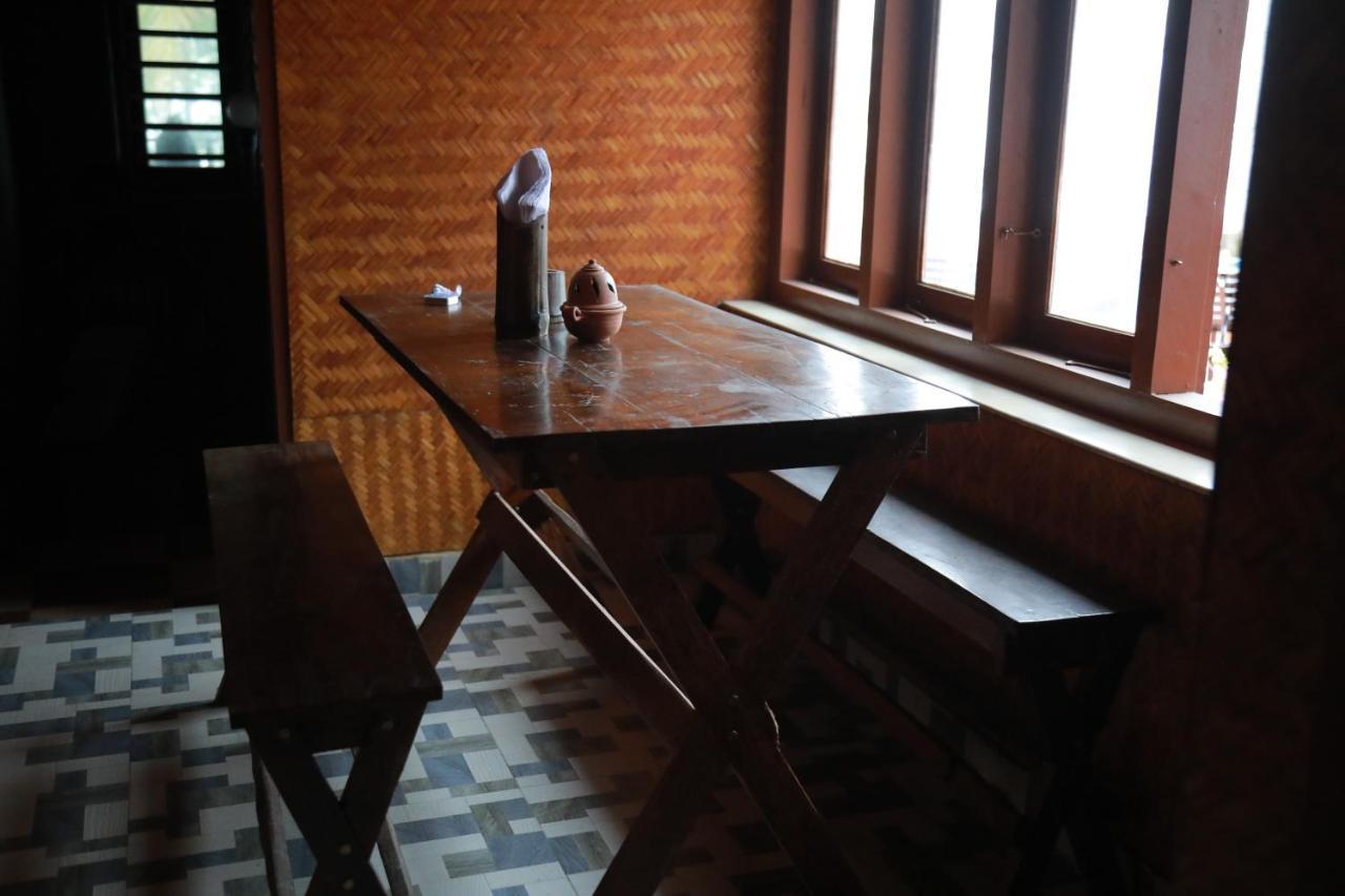 Sajeev Home Stay Cseráj-part Kültér fotó