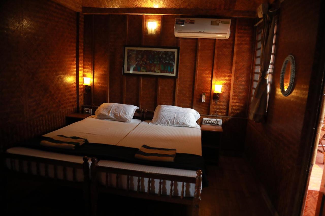 Sajeev Home Stay Cseráj-part Kültér fotó